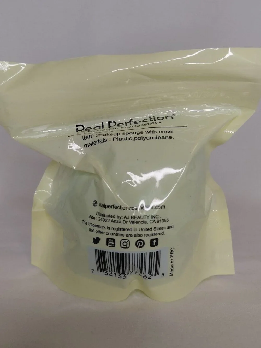 Real Perfection - Sponge + Case